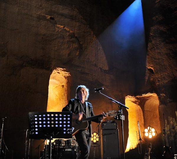 -® Fran+ºois Lefebvre Concert JLA devant la falaise -® Fran+ºois Lefebvre Concert JLA devant la falaise